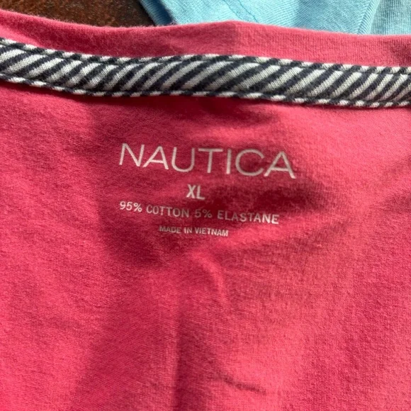 Lot of two Nautica women’s XL short sleeved T-shirts hot pink and baby blue EUC - Picture 4 of 6